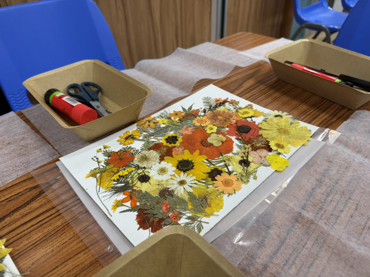 Spreading Festive Joy at the “Floral Lanterns of Reunion” Workshop